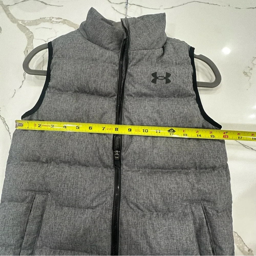 Under Armour ColdGear Puffer Vest Gray Youth Medium YMD Loose Fit with Pockets - Picture 7 of 11